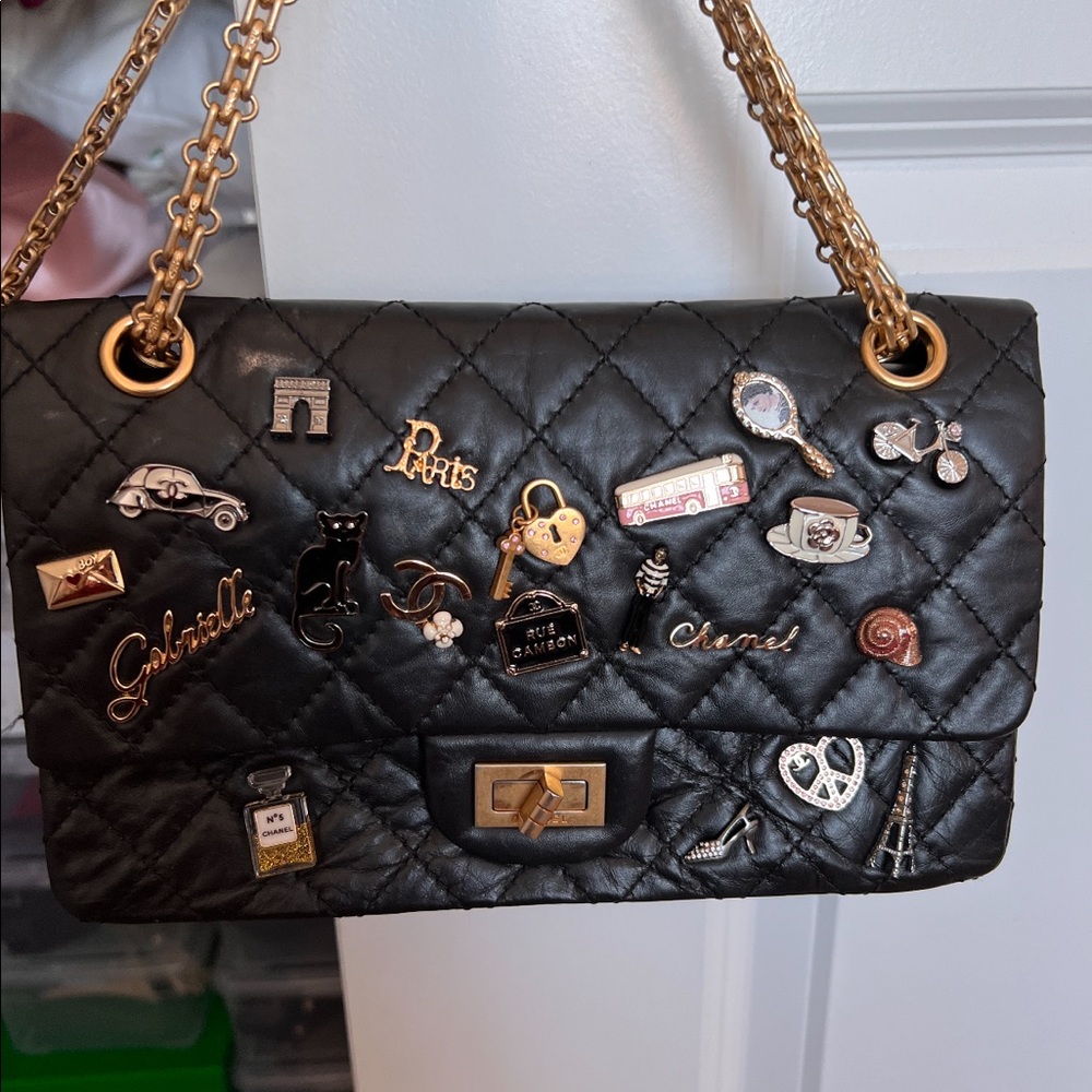 RARE RUNWAY LIMITED CHANEL 2.55 PARIS EDITION